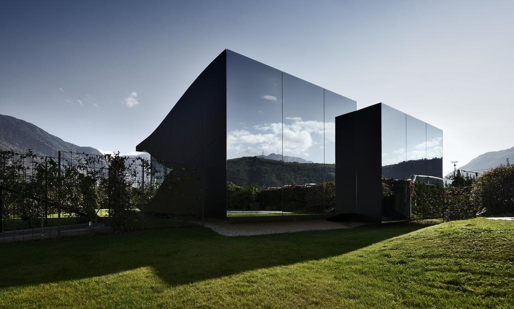 Mirror Houses Bolzano Exterior foto
